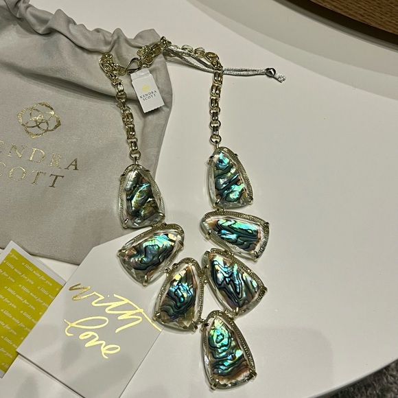 Kendra Scott Harlow Statement Necklace in gold suspended abalone stone shell - Picture 3 of 8